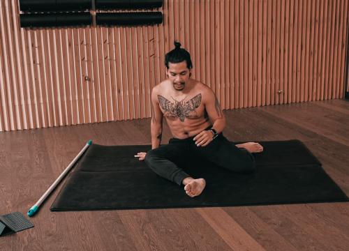 Mobilita kyčlí + Extenze páteře - Okurky